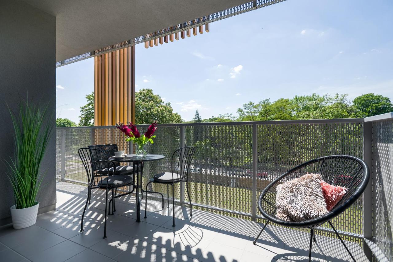 Golden Star Apartment Krakow Bagian luar foto