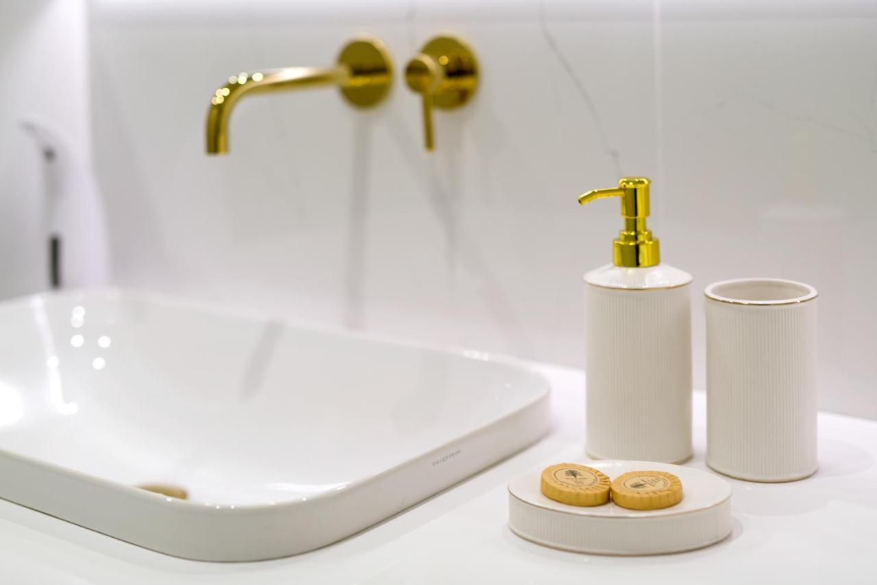 Golden Star Apartment Krakow Bagian luar foto