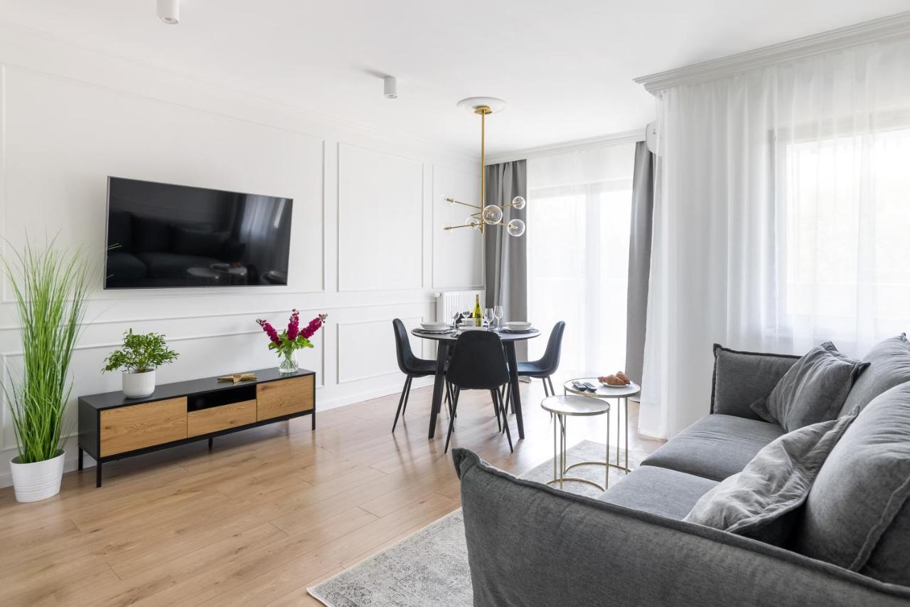Golden Star Apartment Krakow Bagian luar foto
