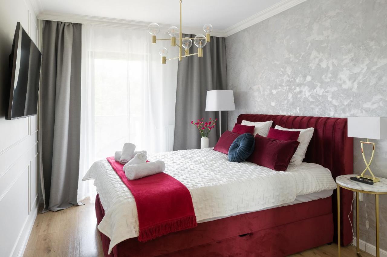 Golden Star Apartment Krakow Bagian luar foto